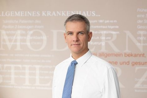 Dr. Claudius Füllhase übernimmt Chefarztposten von Dr. Thomas Dann