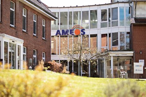 Mit der Verlagerung der Klinik für Geriatrie vom AMEOS Klinikum Middelburg an das AMEOS Klinikum Oldenburg beginnt Mitte August der erste sichtbare Schritt zur Neuausrichtung der somatischen AMEOS Klinika in Holstein.