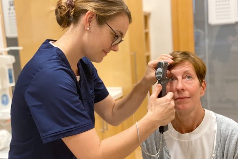 Klinik Manhagen bietet kostenfreie Messung des Augendrucks an
